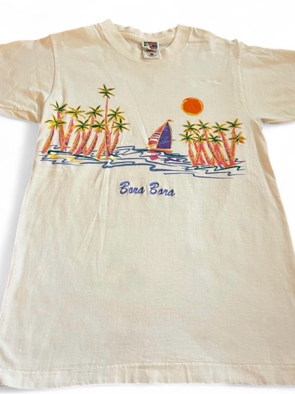 Women’s Vintage 90s Bora Bora Sail Boat Palm Trees T-Shirt Size S